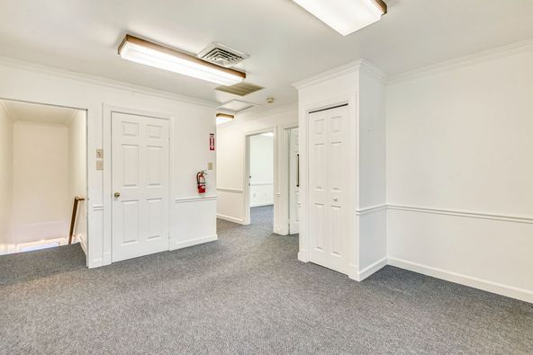 2102 Gallows Rd, Vienna, VA, 22182